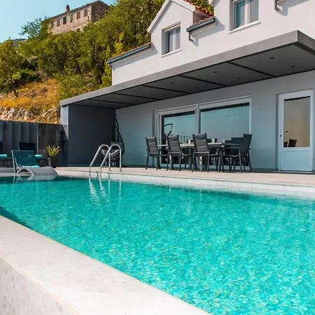 Вилла Spectacular Island Sea View With Pool - Four Bedroom With Pool Бол