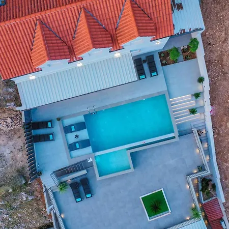 Spectacular Island Sea View With Pool - Four Bedroom With Pool *